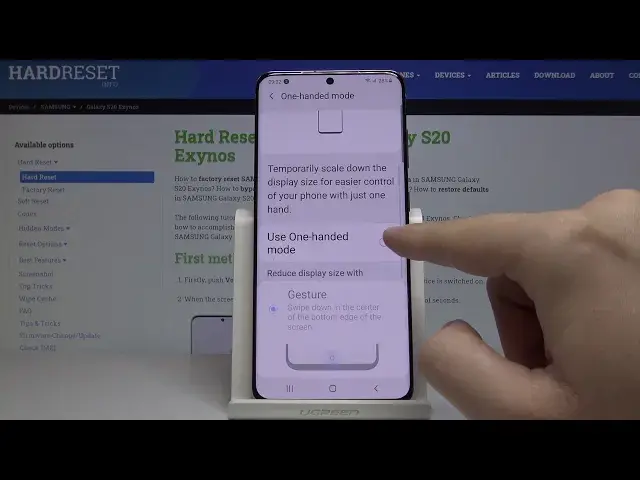 'Video thumbnail for How to Enter One Handed Mode in SAMSUNG Galaxy S20 – Create Smaller Working Area'