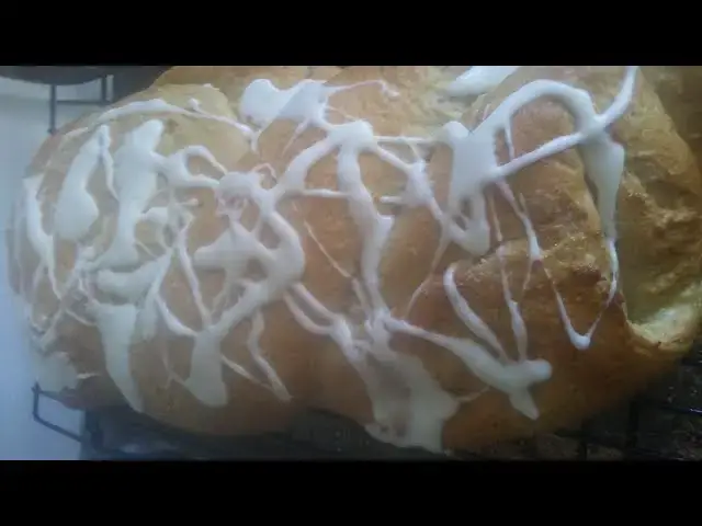 Video thumbnail for Apple Raisin Bread