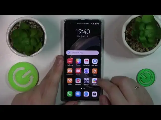 Video thumbnail for How to Hide Photos HUAWEI - Putting the Pictures/Videos into the Hidden Folder