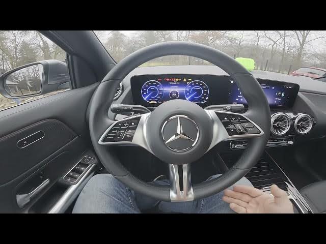 Video thumbnail for MERCEDES-BENZ EQA – How to Use Apple Music
