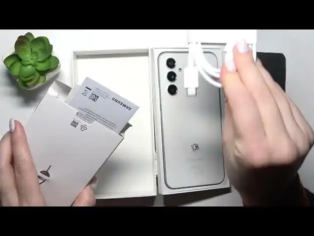 'Video thumbnail for Unboxing All Accessories With Samsung Galaxy A54 5G'
