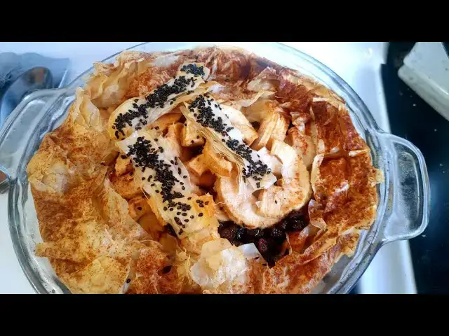 Video thumbnail for Apple Cheese Phyllo Pie