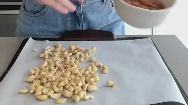 Video thumbnail for Healthy Copycat Biscoff