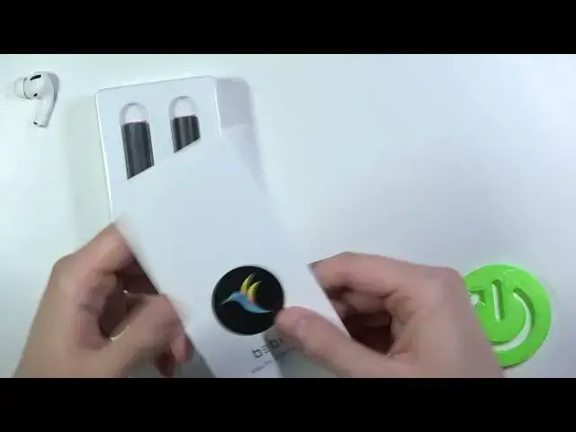 'Video thumbnail for Xiaomi BeBird Smart Ear Cleaning Rod Unboxing - What's in the box set?'
