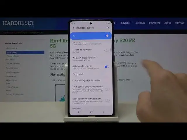 Video thumbnail for How to Enable Automatic System Updates in SAMSUNG Galaxy S20 FE 5G