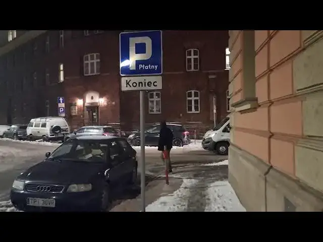 Video thumbnail for Samsung Galaxy S21 Ultra - Night Video in FHD 30FPS | Wide Angle Lens (Handheld)