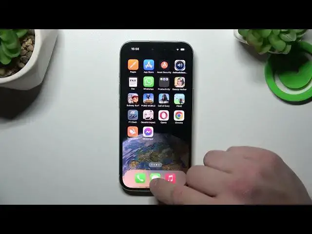 Video thumbnail for How to Remove / Restore Messages Icon from / to the Home Screen on iPhone 15