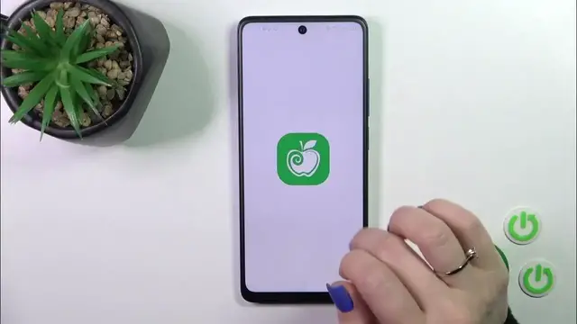 Video thumbnail for How to Install iPhone Keyboard on TCL 40NXTPAPER – Green Apple Keyboard App