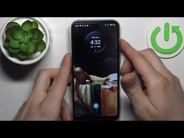 'Video thumbnail for How to Insert SIM & SD on MOTOROLA Moto E6i - SIM & SD Cards Installation'