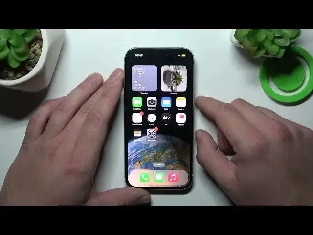 Video thumbnail for How to Turn Off Flashlight on iPhone 15