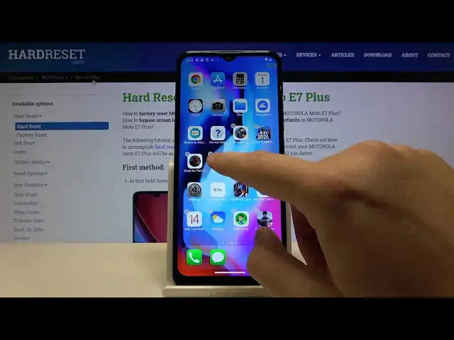 Video thumbnail for How to Download And Install Launcher iOS on MOTOROLA Moto E7 Plus – Turn Moto E7 Plus Into iPhone
