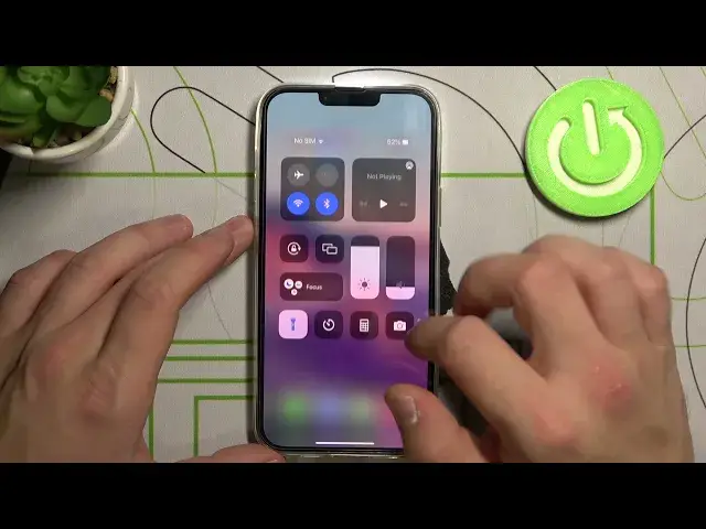 'Video thumbnail for How to Turn Off Flashlight on iPhone 13 Pro Max – Disable Torch'