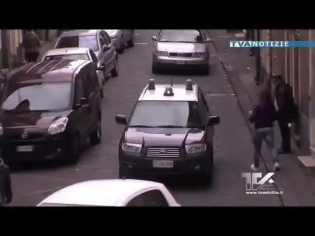 Video thumbnail for S. M. di Licodia. I carabinieri trovano bimbo di 3 anni che vaga da solo in strada e lo mettono in s