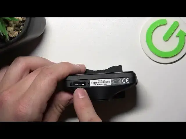 'Video thumbnail for How To Insert SD Card In MIO MiVue 732'