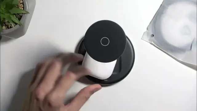 Video thumbnail for Unboxing and Setup of the UGREEN AirPods Charger | Must-Have Gadget for Wireless Freedom!