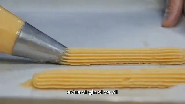 Video thumbnail for Penne all'Arrabbiata (Spicy Tomato Sauce)