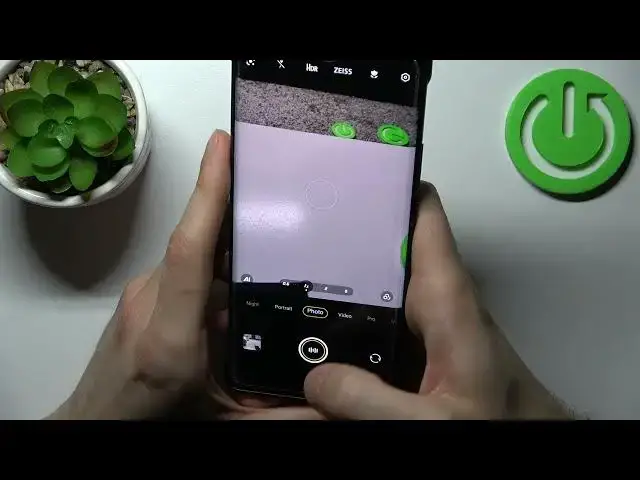 Video thumbnail for How to Take Burst Shot in VIVO X80 Pro? Take Series of Photos