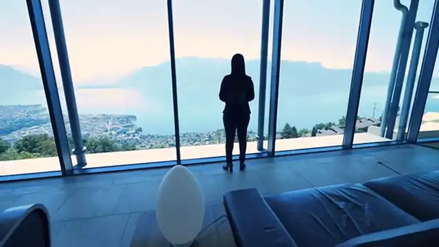 Video thumbnail for How To Trick Your Brain Into Saving Money Effortlessly