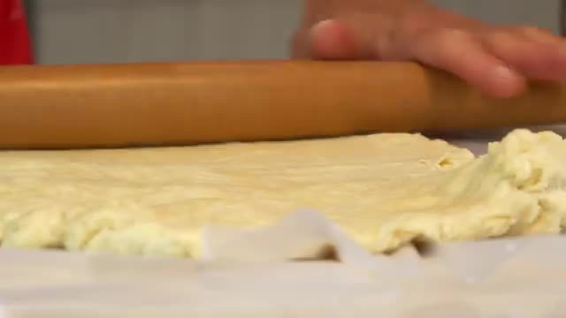 Video thumbnail for Como Hacer Una Tarta de Tomate Muzzarella y Hierbas