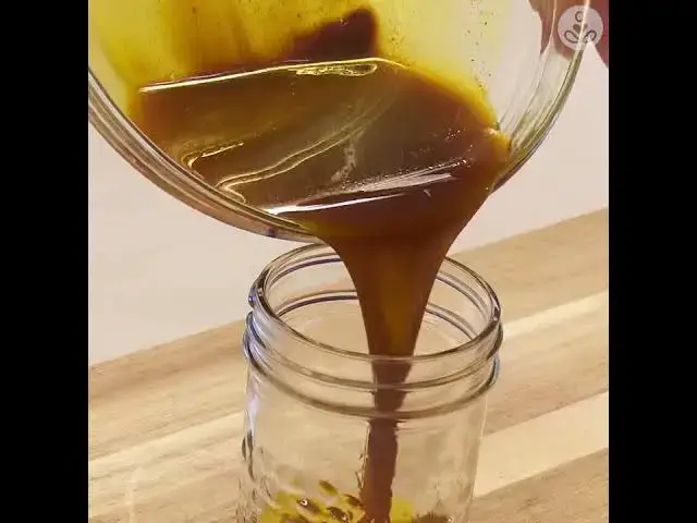 Video thumbnail for How to Make Cayenne Cream for Joint and Muscle Pain