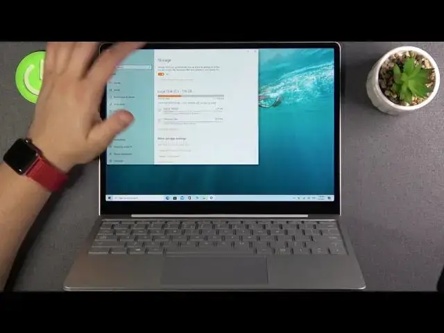 Video thumbnail for How to Turn On / Off Storage Space on MICROSOFT Surface Go - Free Up Space