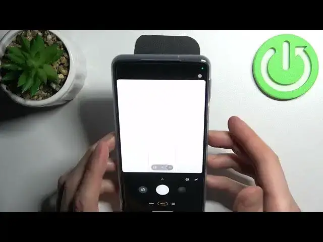 Video thumbnail for How to Change Aspect Ratio on MOTOROLA Edge 30 Pro - Set Up Aspect Ratio