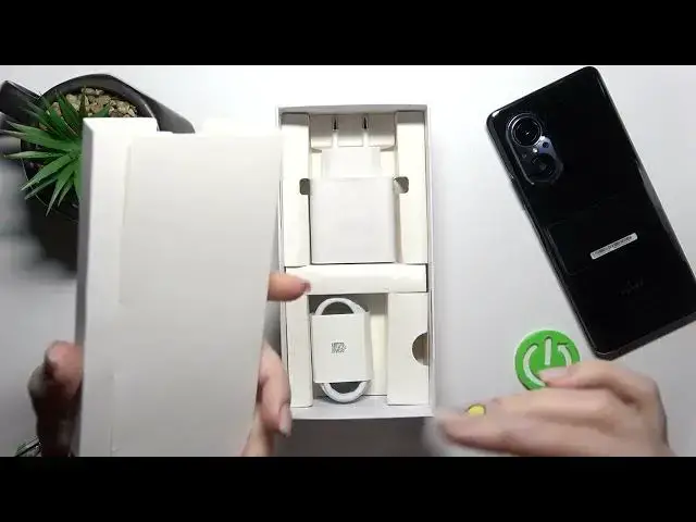 Video thumbnail for Does HUAWEI Nova 9 SE Come with Case?