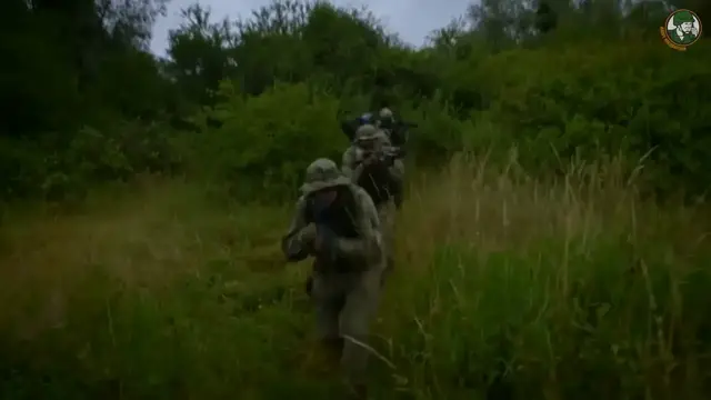 'Video thumbnail for French Company Novitact Feeltact wristband silent and discreet communication system for soldiers'
