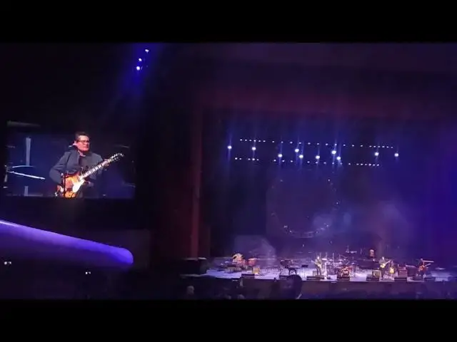 Video thumbnail for Don't let me down. Auditorio Nacional. grupo London Town.
