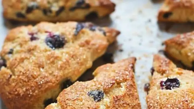 Video thumbnail for Bakery Style Blueberry Scones recipe