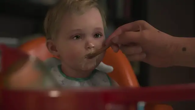 'Video thumbnail for Sam Porter on Dad Duty is Too Cute - DS2 Gameplay'
