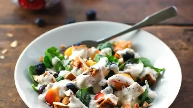Video thumbnail for Chicken and Nectarine Poppy Seed Salad recipe