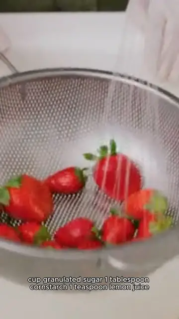 Video thumbnail for strawberry cobbler recipe