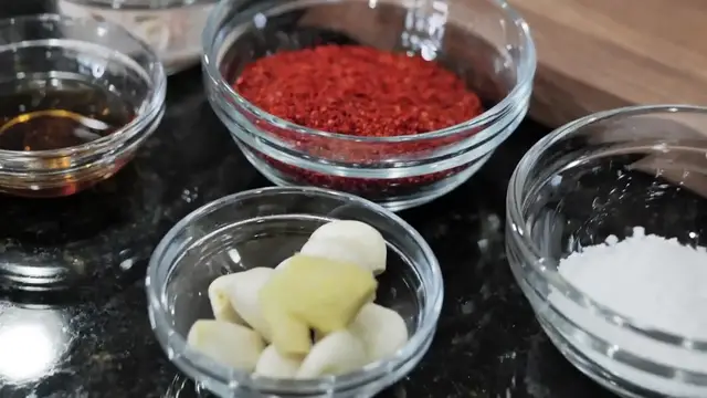 'Video thumbnail for How to make Kkakdugi (Cubed Radish Kimchi)! Alternative ingredients explained. 깍두기 (720p 24fps)'