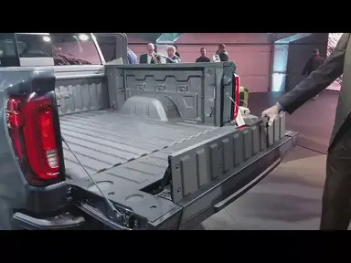 'Video thumbnail for 2019 GMC Sierra MultiPro Tailgate Demonstration'