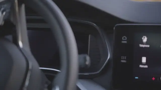 Video thumbnail for First Impressions: Driving the Latest Luxury Sedans