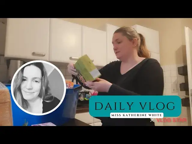 Video thumbnail for Kurs-Launch 🚀, Social Media Planung 📅 & Ungesunder Food Haul 🍕🍟 | #DailyVlog