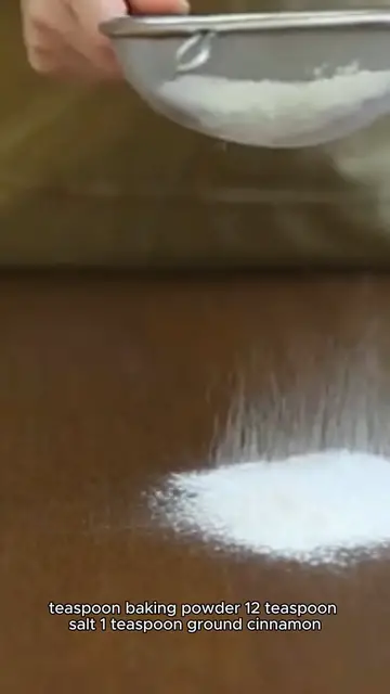 Video thumbnail for Potluck Banana Cake