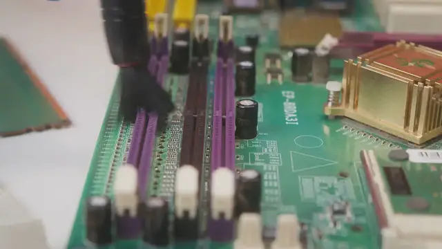 Video thumbnail for How to Extend Your MacBook’s Lifespan