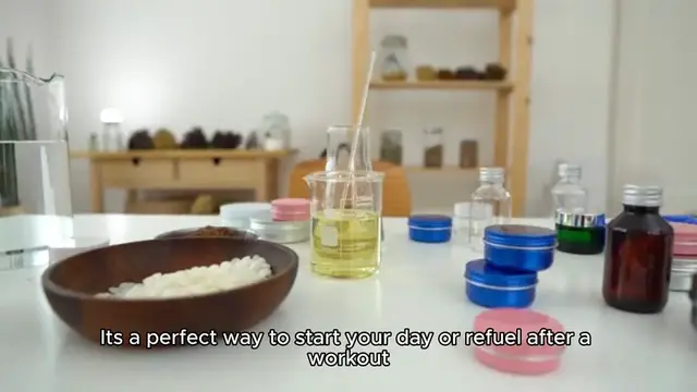 Video thumbnail for kale smoothie recipe