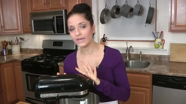 'Video thumbnail for Shortbread Cookie Recipe - Laura Vitale - Laura in the Kitchen Episode 255(720P_HD)'