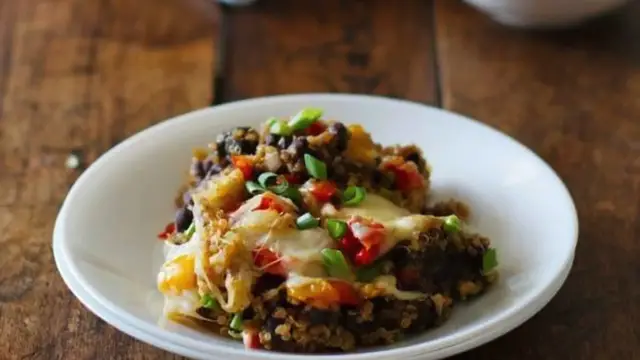 Video thumbnail for Southwestern Quinoa and Black Bean Casserole recipe