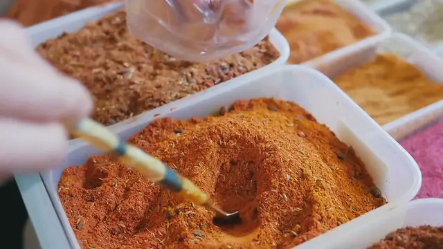 Video thumbnail for Batata Harra with Spicy Potatoes Recipe