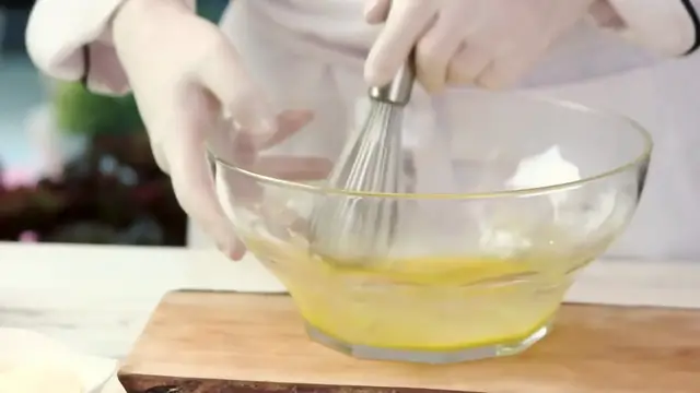 Video thumbnail for Decadent Homemade Chocolate Pudding Recipe