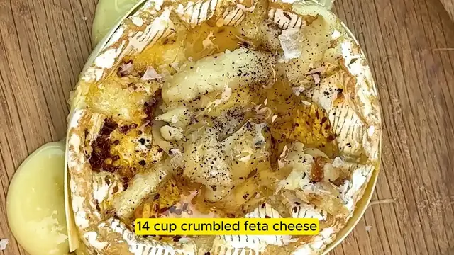 Video thumbnail for Spinach & Feta Mug Scrambled Eggs