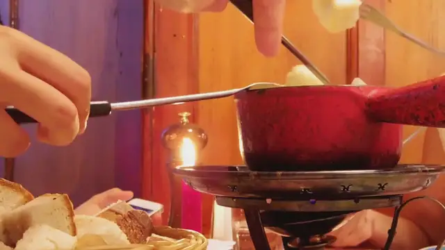 Video thumbnail for Swiss Fondue Recipe