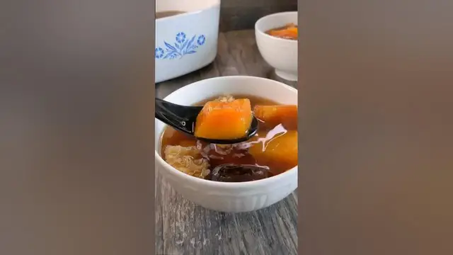Video thumbnail for Papaya and Snow Fungus Dessert Soup #youtubeshorts #dessert #soup