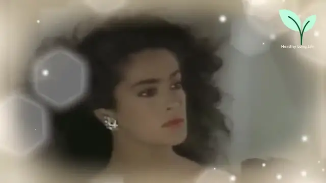 Video thumbnail for Salma Hayek (56) still looks 29  She drinks it every day and doesn t age 🔥 Anti Aging Benefits(720P HD)