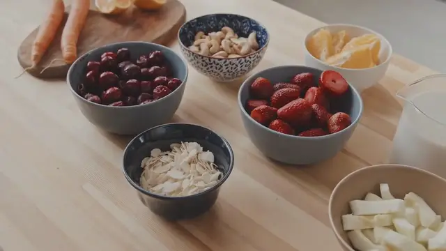 Video thumbnail for Sneaky Vegie-filled Sausage Rolls Recipe