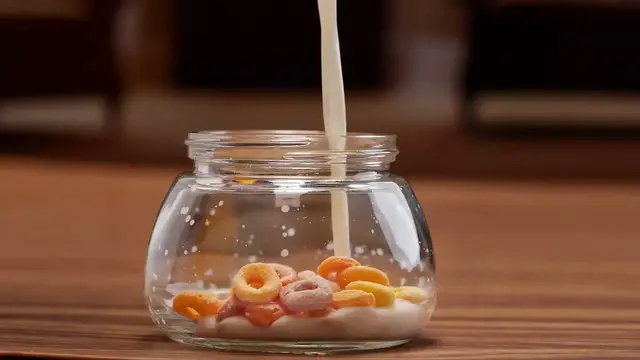 Video thumbnail for Plant Milks – A Dairy-Free Revolution